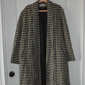 Vintage Oversized Ashly Scott Houndstooth Coat black & white one size